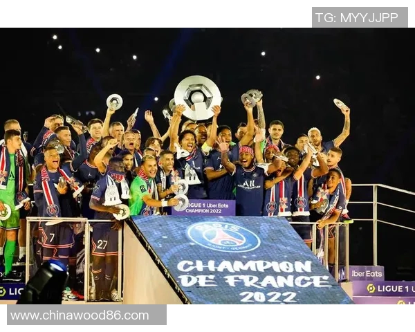 巴黎圣日耳曼击败里尔夺得法甲冠军,连续六年称王! 巴黎圣日耳曼击败里尔夺得法甲冠军,连续六年称王!