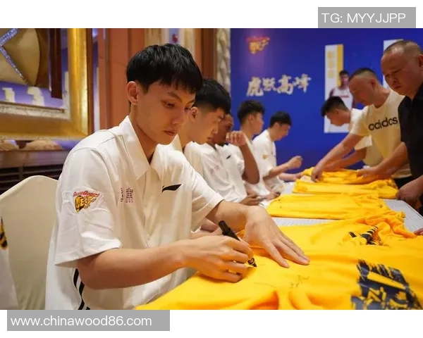 广东队主帅谈新赛季目标：冲击总冠军是必然选择