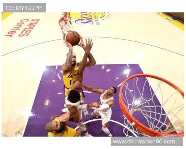 公牛球迷连续观众人数创新低，管理层面临压力