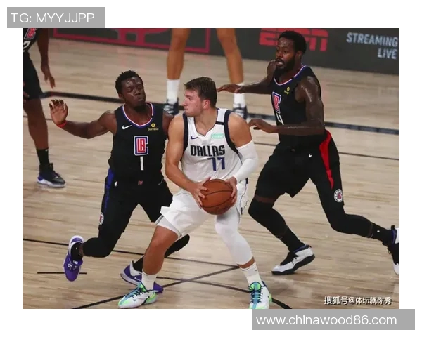 爵士队季后赛排名跌至西部第五，球迷忧心忡忡