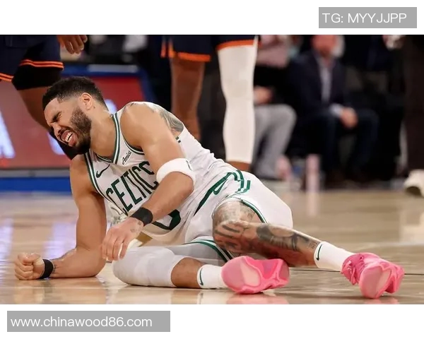 凯尔特人主帅:塔图姆已成为球队绝对核心,我们需要更好的支持他 凯尔特人主帅:塔图姆已成为球队绝对核心,我们需要更好的支持他